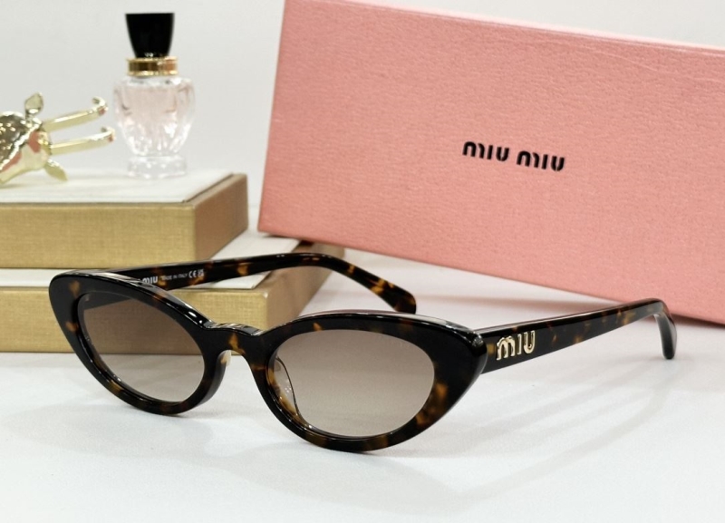 Miu miu Sunglasses